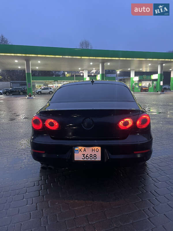 Купе Volkswagen CC / Passat CC 2009 в Києві