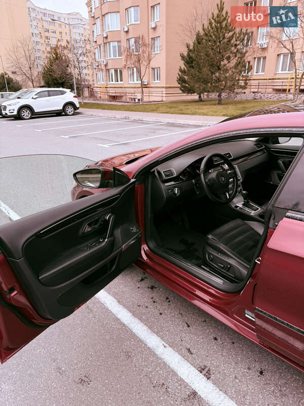 Купе Volkswagen CC / Passat CC 2013 в Киеве