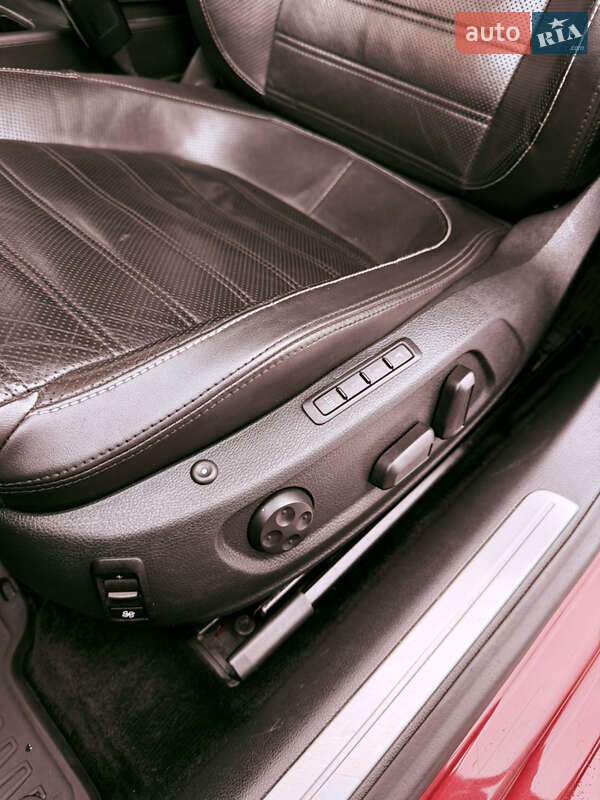 Купе Volkswagen CC / Passat CC 2013 в Киеве