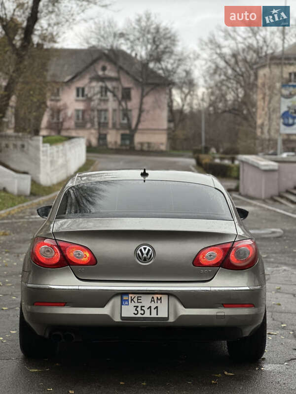 Купе Volkswagen CC / Passat CC 2011 в Каменском