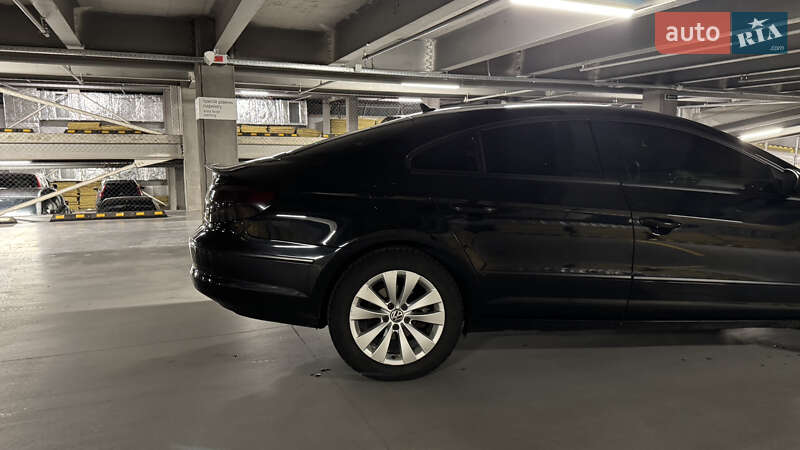 Купе Volkswagen CC / Passat CC 2008 в Виннице