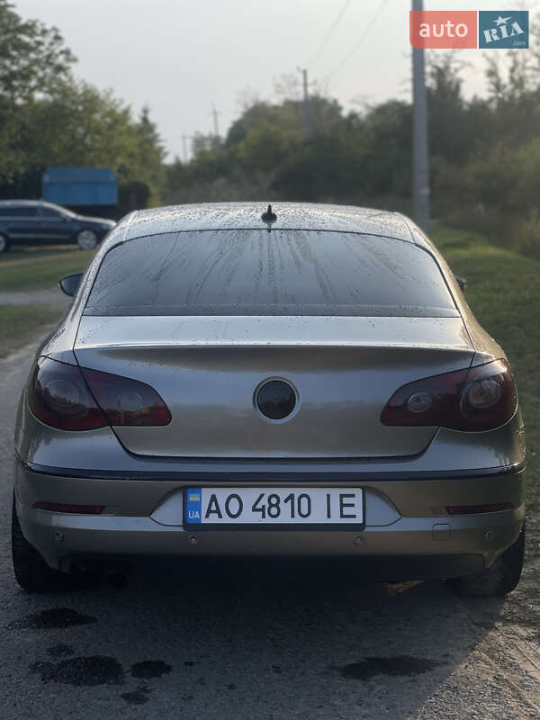 Купе Volkswagen CC / Passat CC 2010 в Івано-Франківську