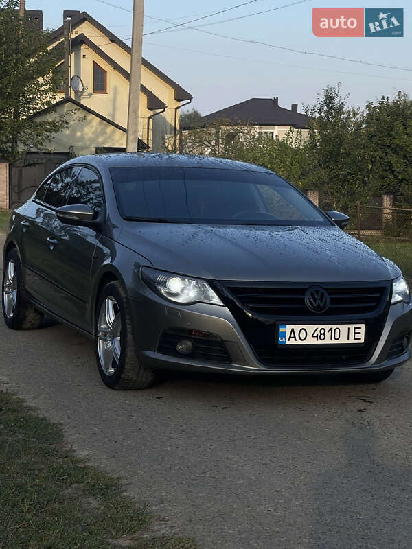 Купе Volkswagen CC / Passat CC 2010 в Івано-Франківську