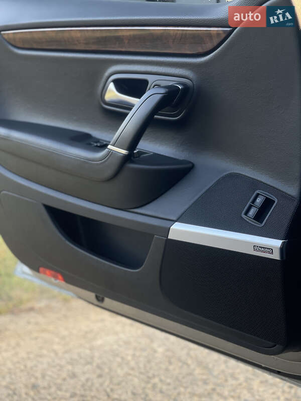 Купе Volkswagen CC / Passat CC 2010 в Івано-Франківську