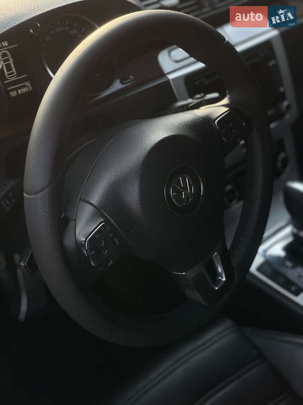 Купе Volkswagen CC / Passat CC 2010 в Івано-Франківську