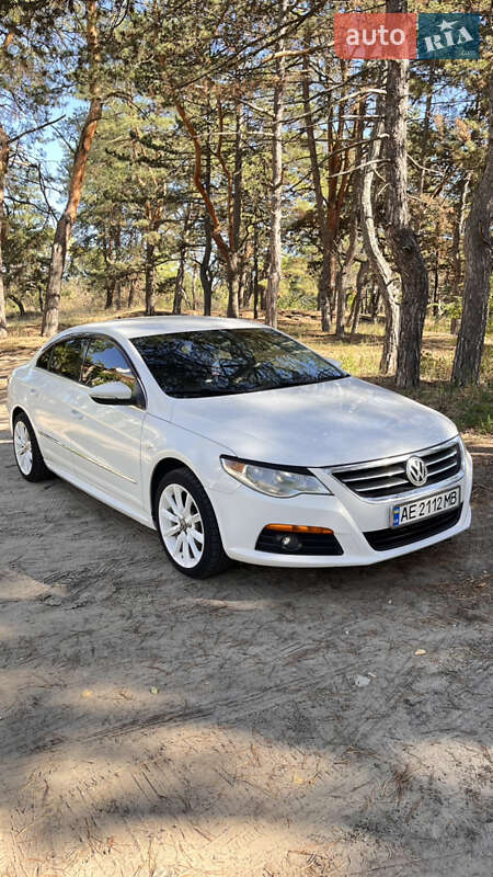 Купе Volkswagen CC / Passat CC 2009 в Дніпрі
