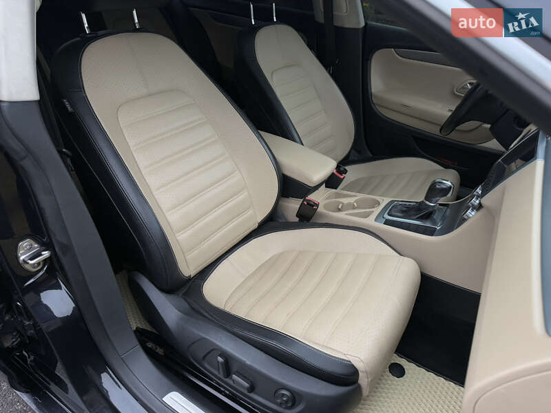 Купе Volkswagen CC / Passat CC 2012 в Тернополі