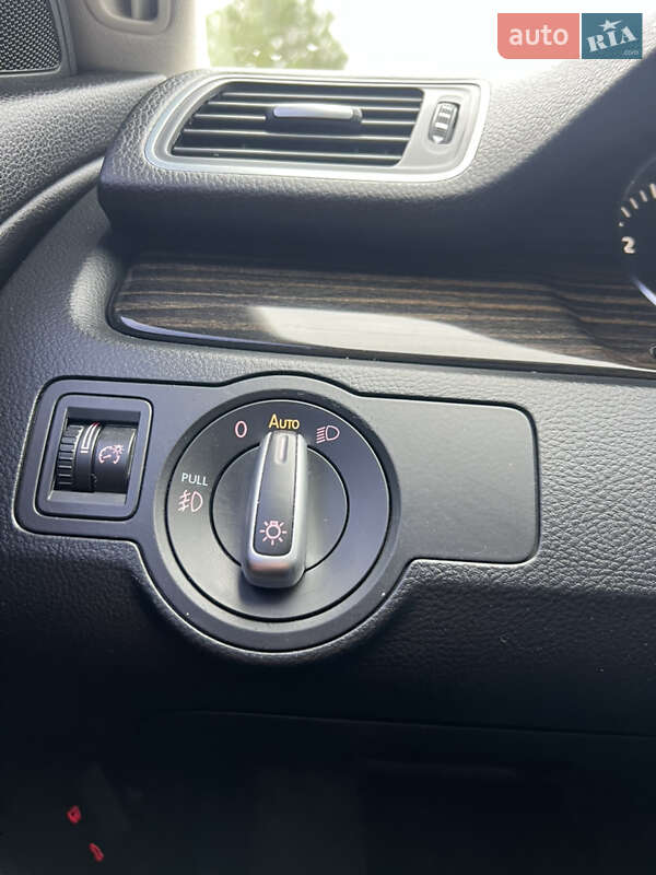 Купе Volkswagen CC / Passat CC 2016 в Киеве
