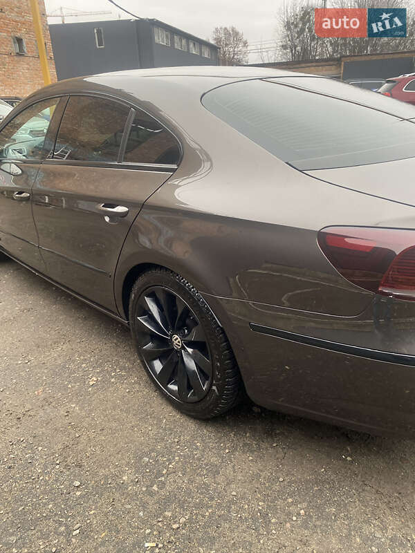 Купе Volkswagen CC / Passat CC 2012 в Киеве