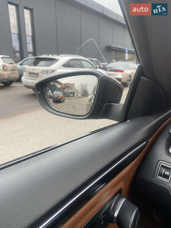 Купе Volkswagen CC / Passat CC 2012 в Киеве