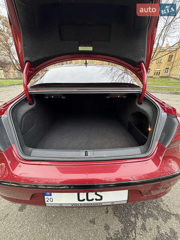 Купе Volkswagen CC / Passat CC 2013 в Києві