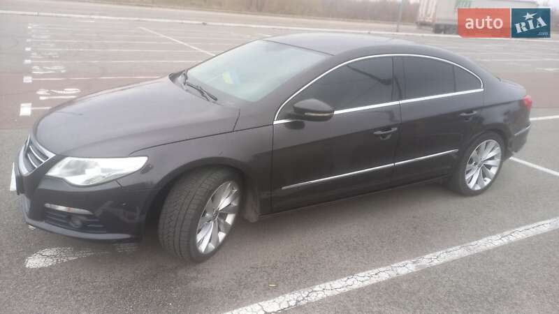 Купе Volkswagen CC / Passat CC 2012 в Киеве