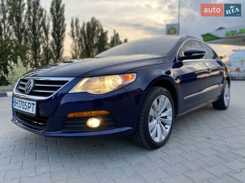 Купе Volkswagen CC / Passat CC 2010 в Хмельницькому