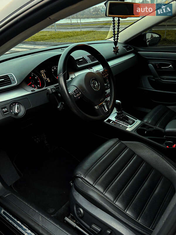 Купе Volkswagen CC / Passat CC 2014 в Вінниці