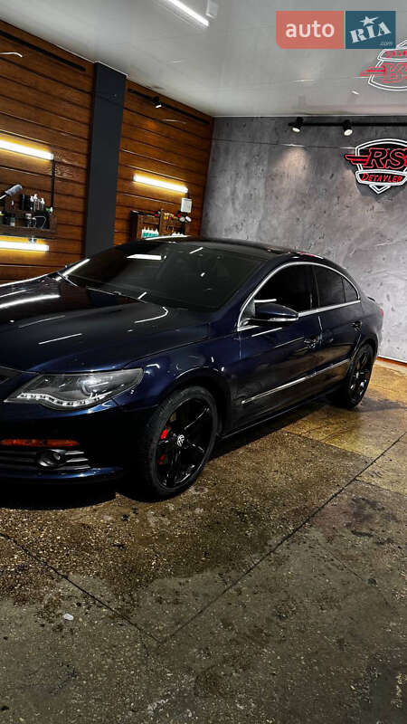 Купе Volkswagen CC / Passat CC 2011 в Дніпрі