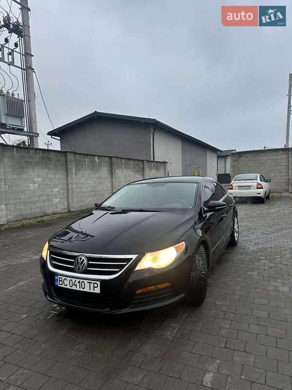 Купе Volkswagen CC / Passat CC 2011 в Львове