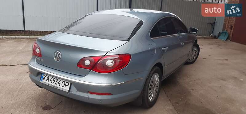 Купе Volkswagen CC / Passat CC 2010 в Чернігові