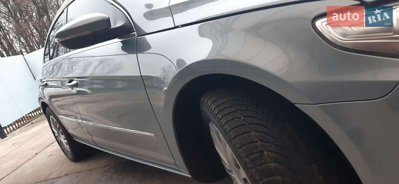 Купе Volkswagen CC / Passat CC 2010 в Чернігові