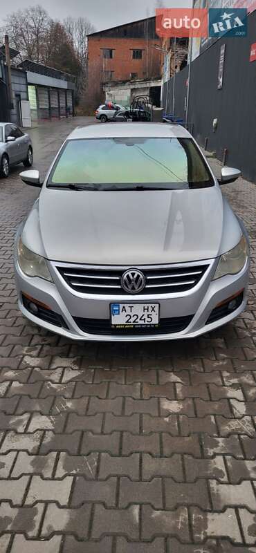 Купе Volkswagen CC / Passat CC 2009 в Коломые