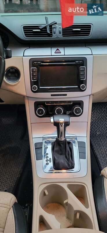 Купе Volkswagen CC / Passat CC 2009 в Коломые