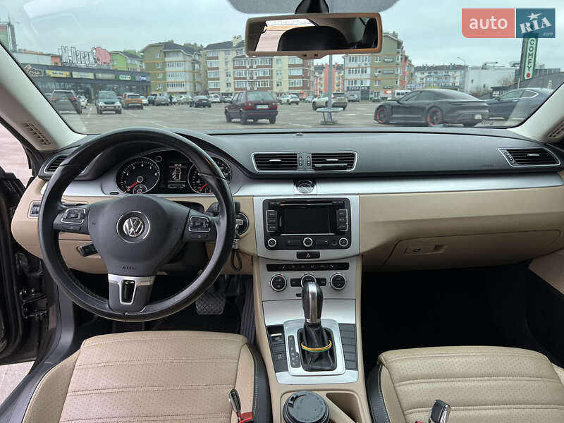 Купе Volkswagen CC / Passat CC 2014 в Киеве