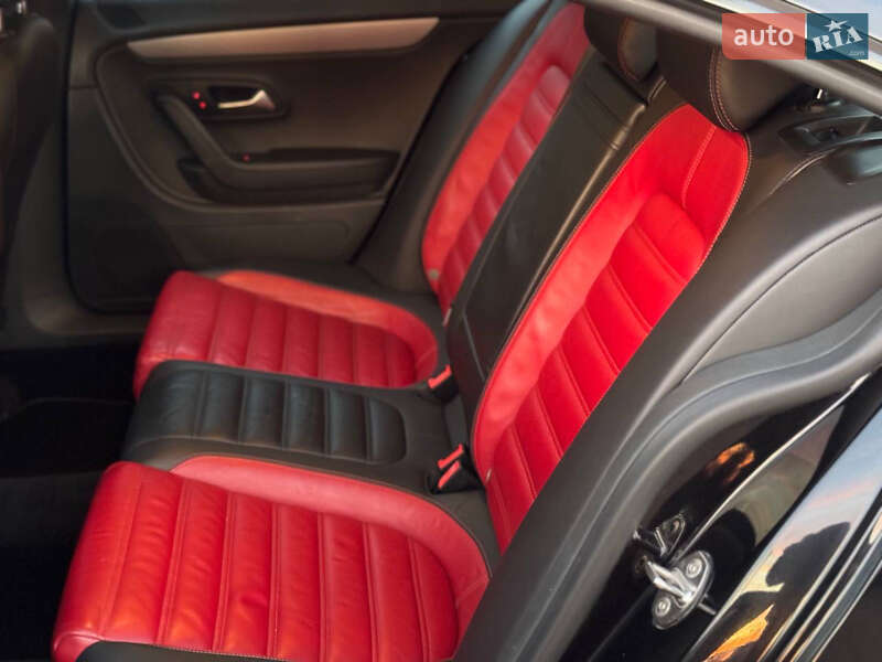 Купе Volkswagen CC / Passat CC 2015 в Києві