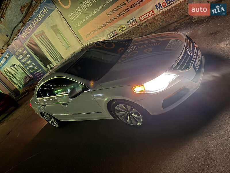 Купе Volkswagen CC / Passat CC 2011 в Славутиче