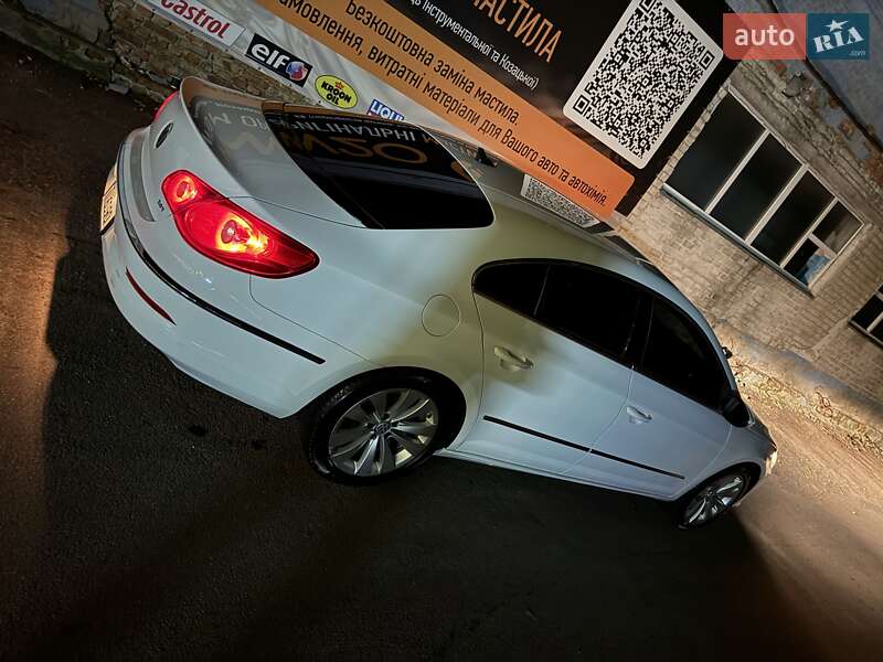Купе Volkswagen CC / Passat CC 2011 в Славутиче