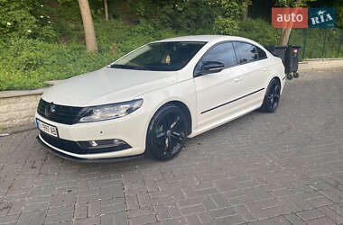 Купе Volkswagen CC / Passat CC 2014 в Києві