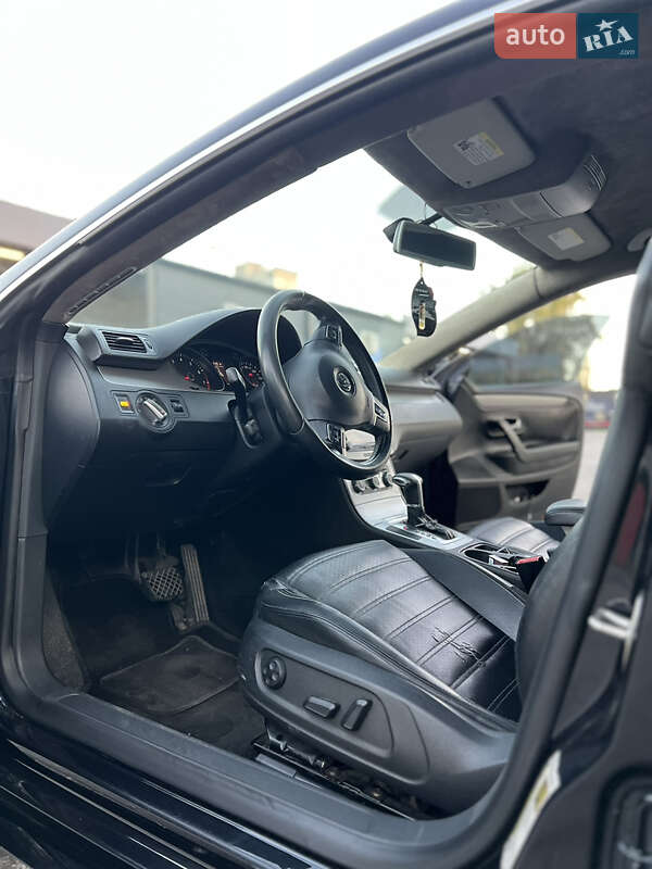 Купе Volkswagen CC / Passat CC 2010 в Харькове