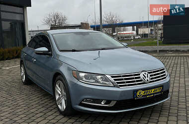 Купе Volkswagen CC / Passat CC 2013 в Мукачевому