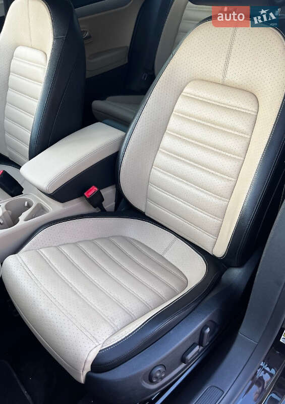 Купе Volkswagen CC / Passat CC 2013 в Тернополі