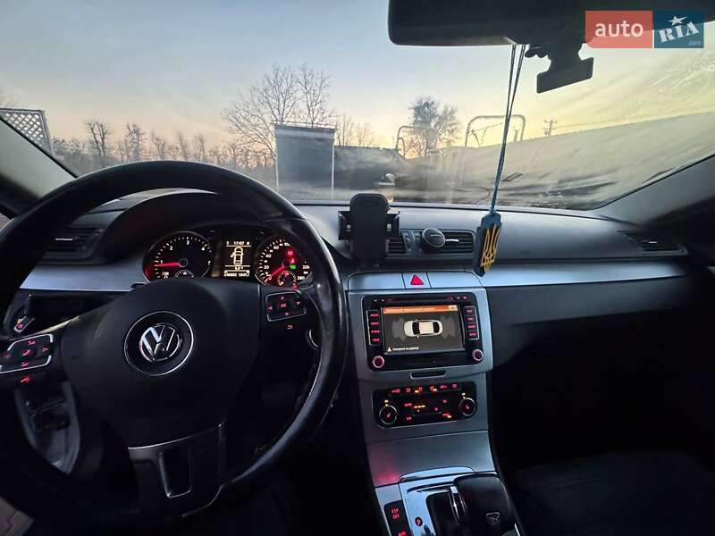 Купе Volkswagen CC / Passat CC 2009 в Львове