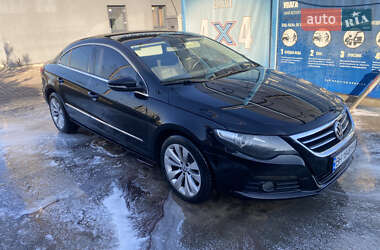 Купе Volkswagen CC / Passat CC 2011 в Киеве