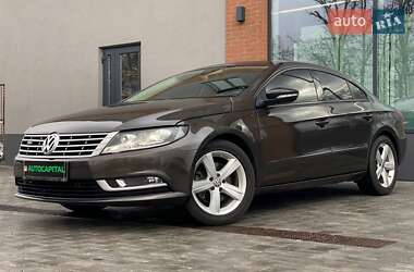Купе Volkswagen CC / Passat CC 2016 в Киеве