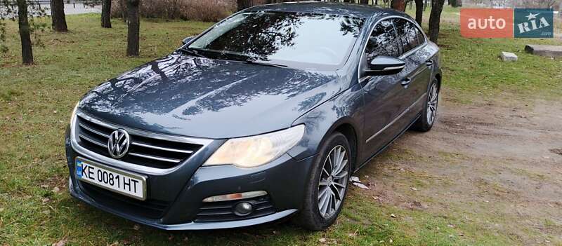 Купе Volkswagen CC / Passat CC 2011 в Дніпрі