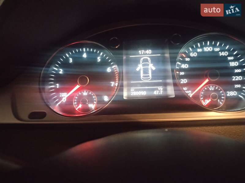 Купе Volkswagen CC / Passat CC 2011 в Дніпрі