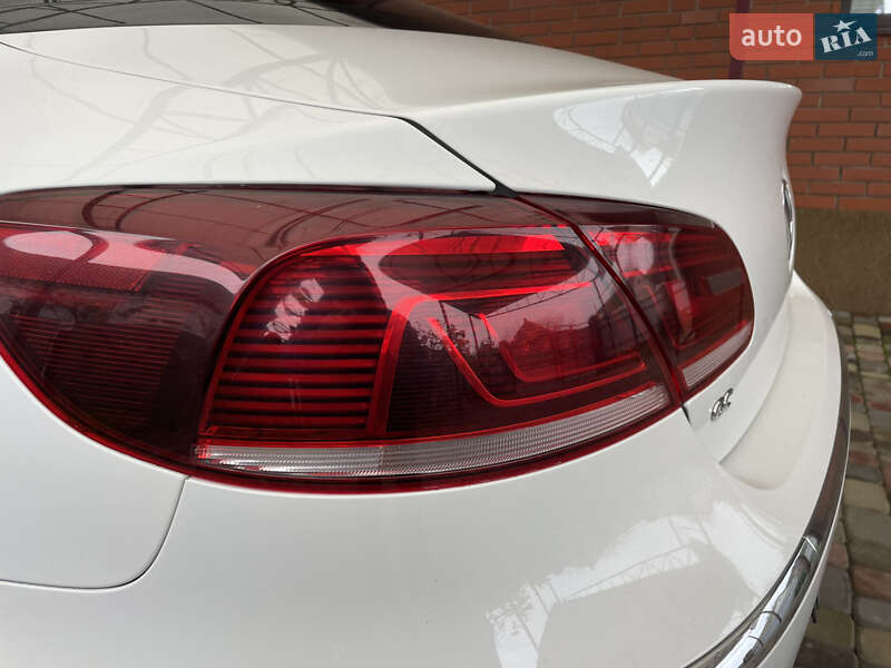 Купе Volkswagen CC / Passat CC 2012 в Дніпрі