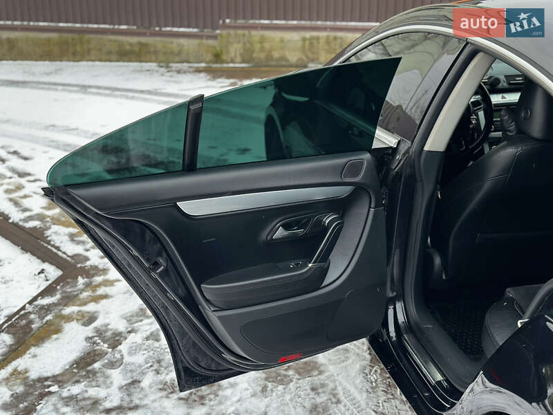 Седан Volkswagen CC / Passat CC 2009 в Луцьку