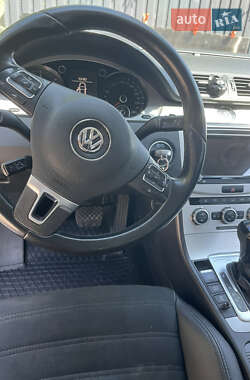 Купе Volkswagen CC / Passat CC 2012 в Звягелі