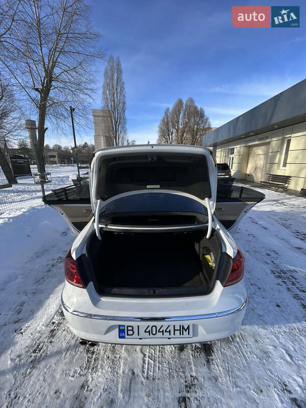 Купе Volkswagen CC / Passat CC 2013 в Кременчуге