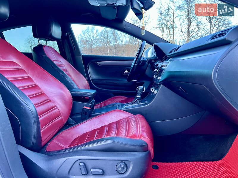 Купе Volkswagen CC / Passat CC 2012 в Тернополі