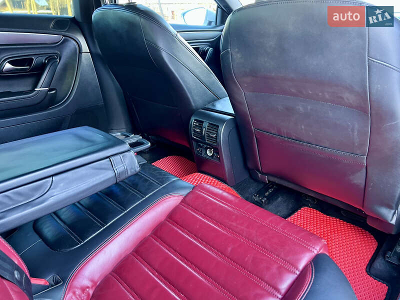 Купе Volkswagen CC / Passat CC 2012 в Тернополі