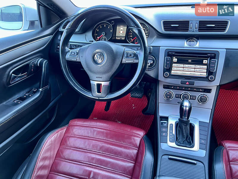 Купе Volkswagen CC / Passat CC 2012 в Тернополі