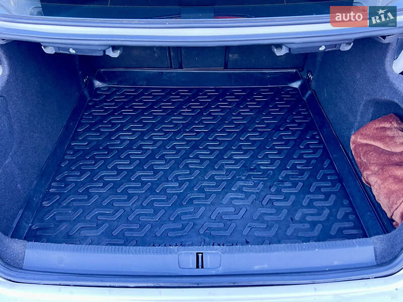 Купе Volkswagen CC / Passat CC 2012 в Тернополі