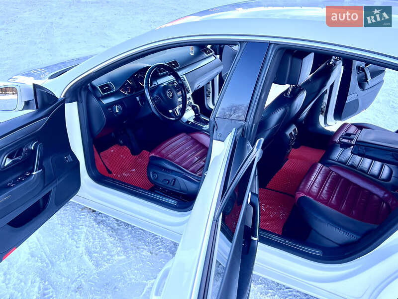 Купе Volkswagen CC / Passat CC 2012 в Тернополі