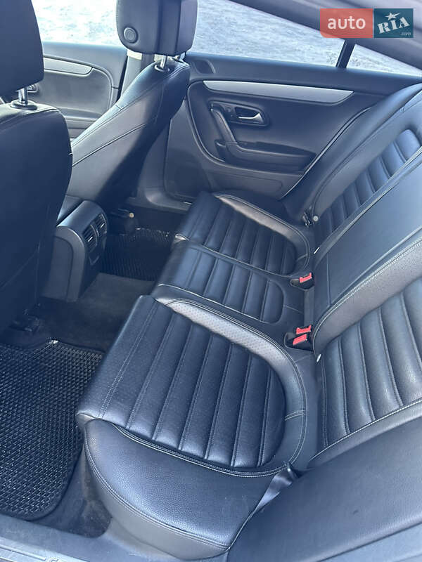 Купе Volkswagen CC / Passat CC 2015 в Львове