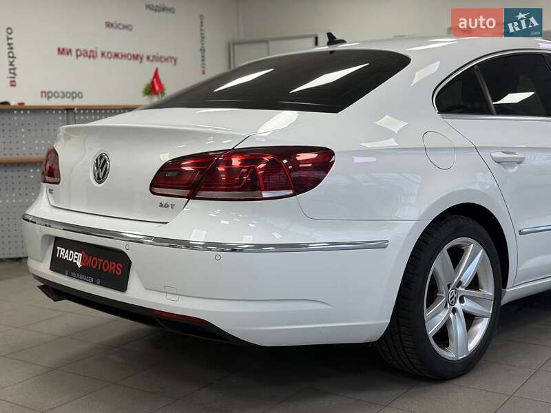 Купе Volkswagen CC / Passat CC 2015 в Киеве