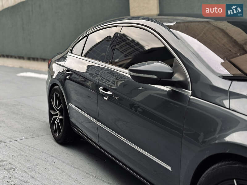 Купе Volkswagen CC / Passat CC 2012 в Днепре