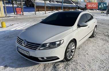 Купе Volkswagen CC / Passat CC 2015 в Києві